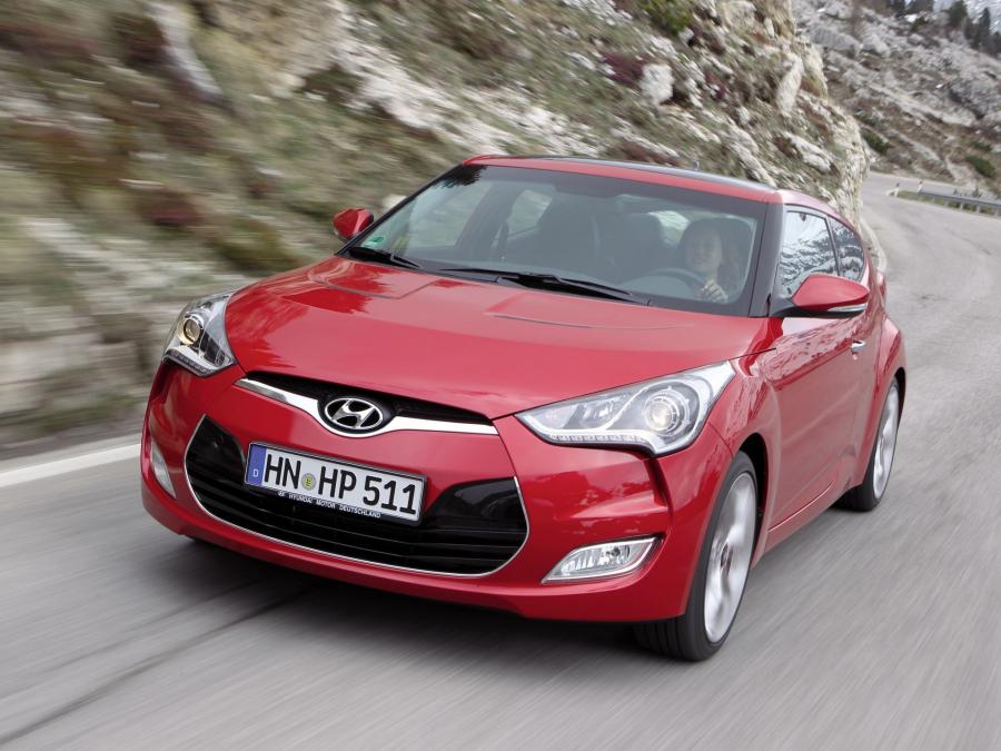  Hyundai Veloster 2011 года  (фото 40 из 184)